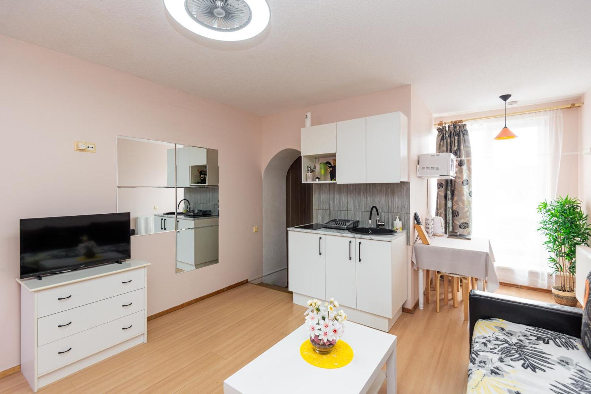 Apartamentai Pas Regina Паланга Экстерьер фото