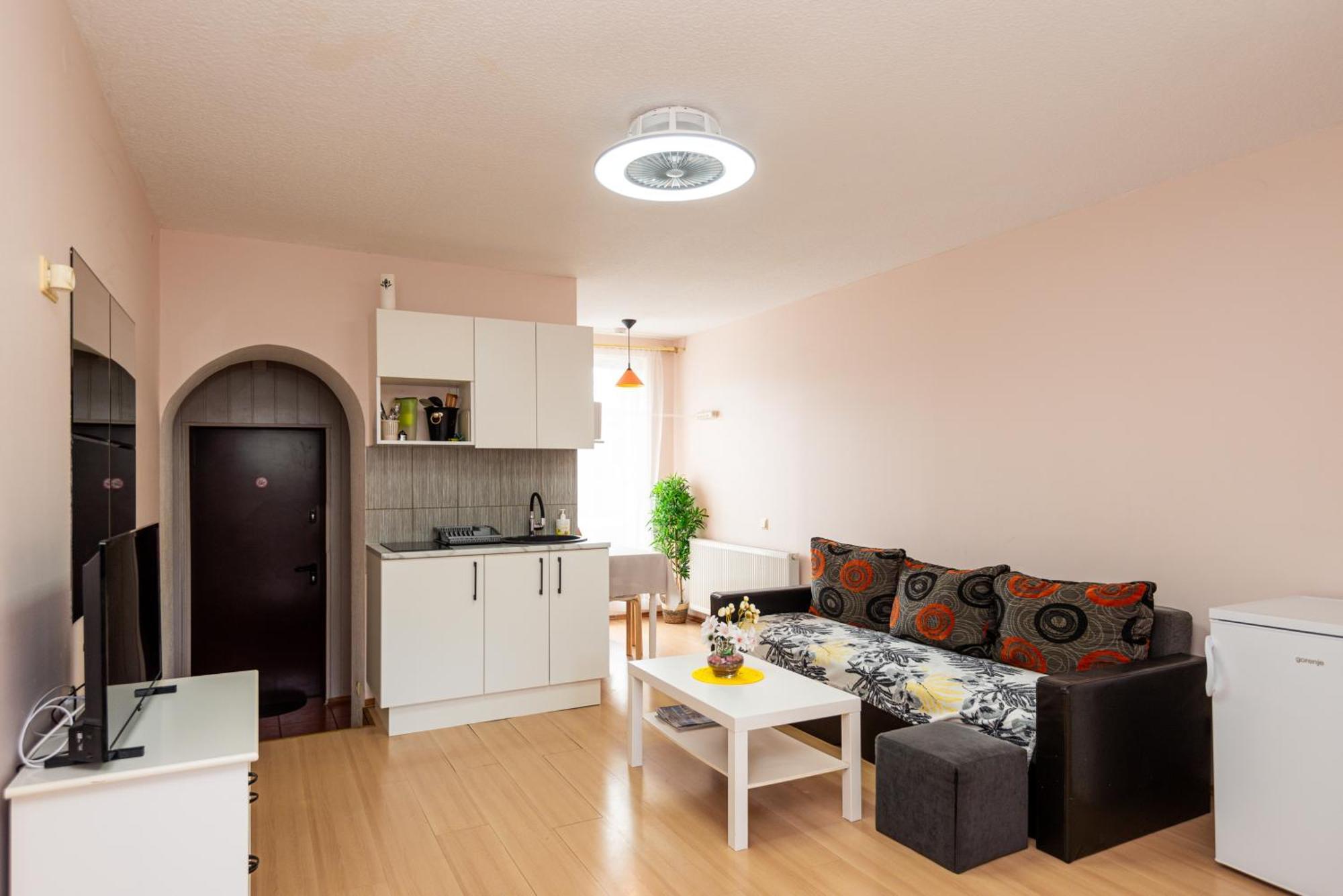 Apartamentai Pas Regina Паланга Экстерьер фото
